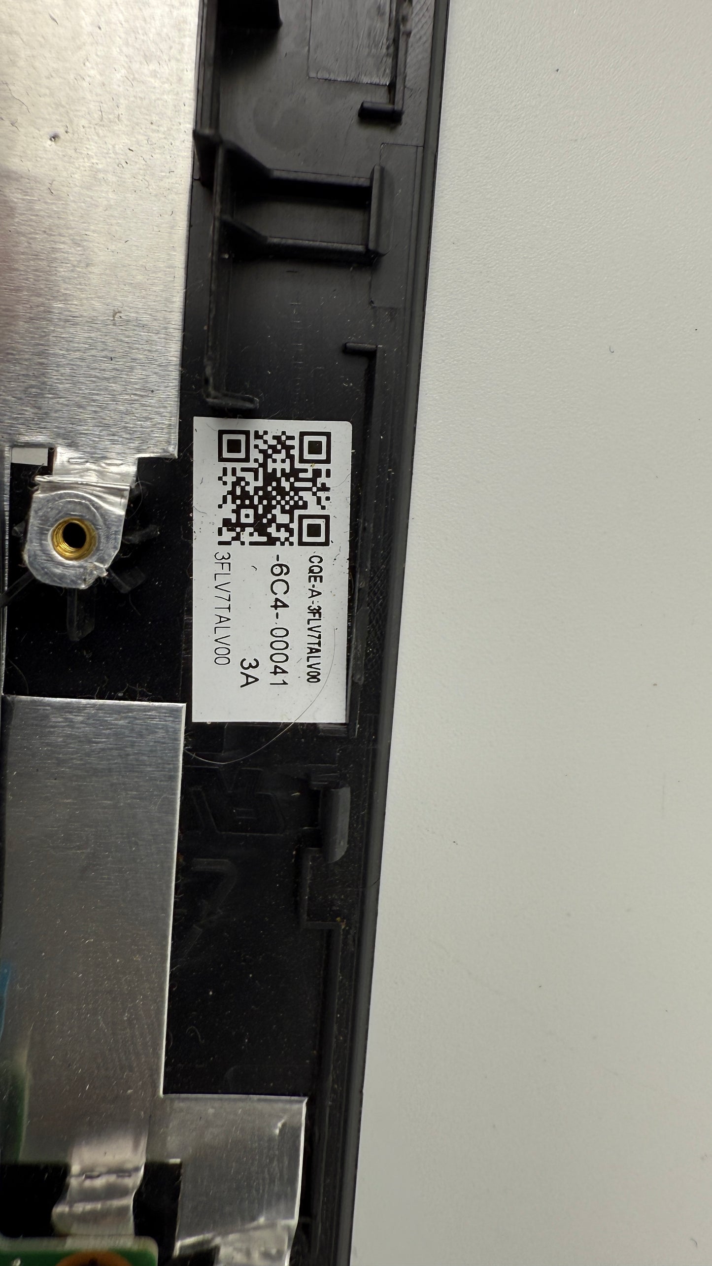 Lenovo V310-15ISK keyboard assembly and touchpad. Still attached to Palm rest.