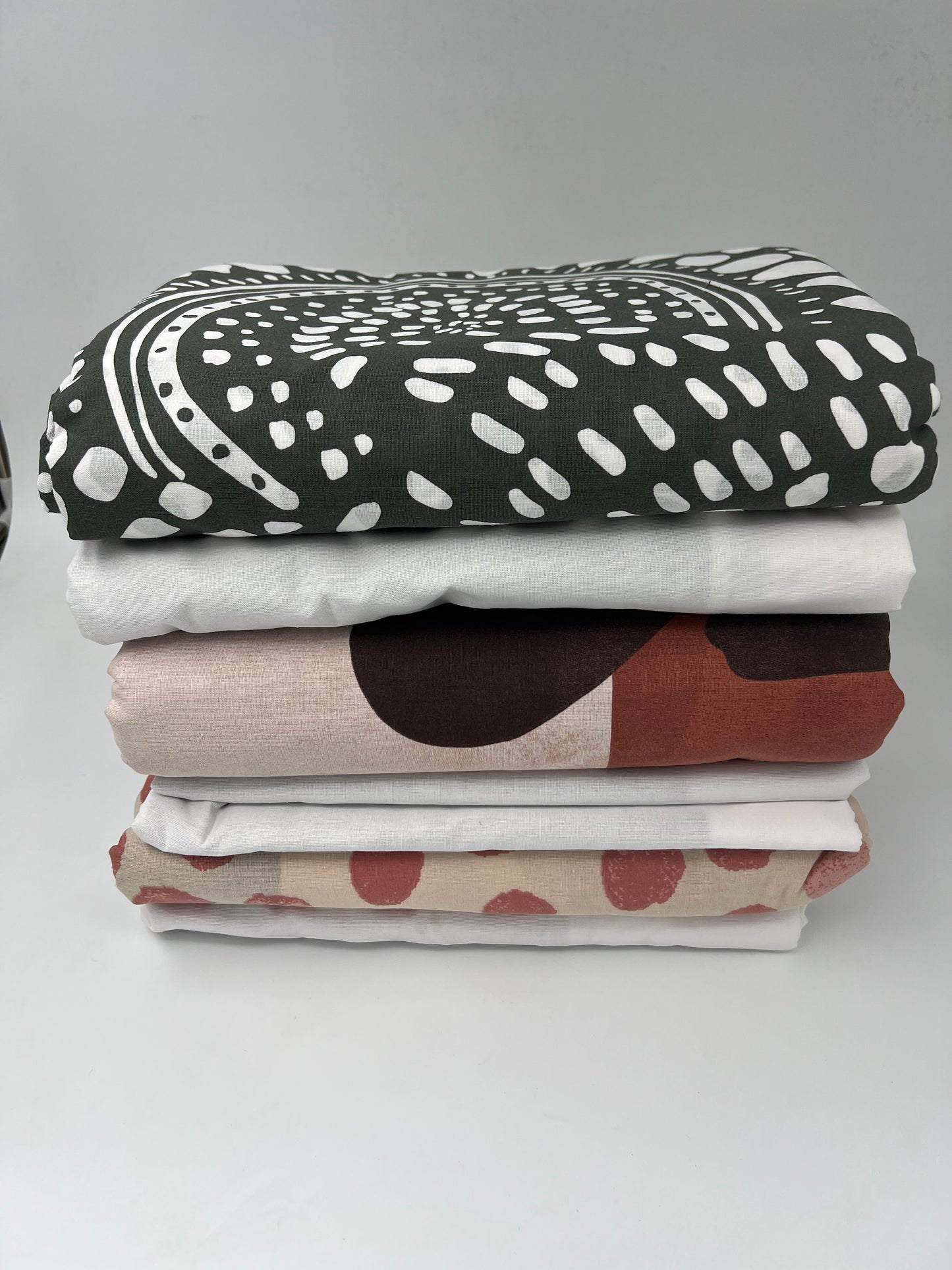 18pc Assorted Reversible Duvet Set - Double - Poly cotton