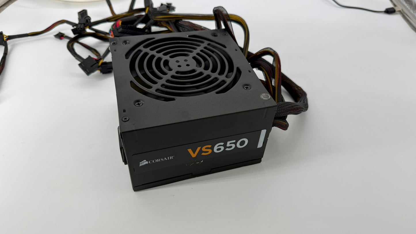 Corsair VS650 — 650 Watt 80 PLUS® Power Supply S/N:13487109000008181133