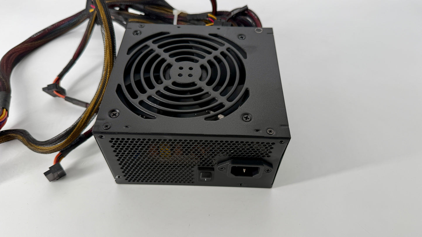 Corsair VS650 — 650 Watt 80 PLUS® Power Supply S/N: 15397110000018030697