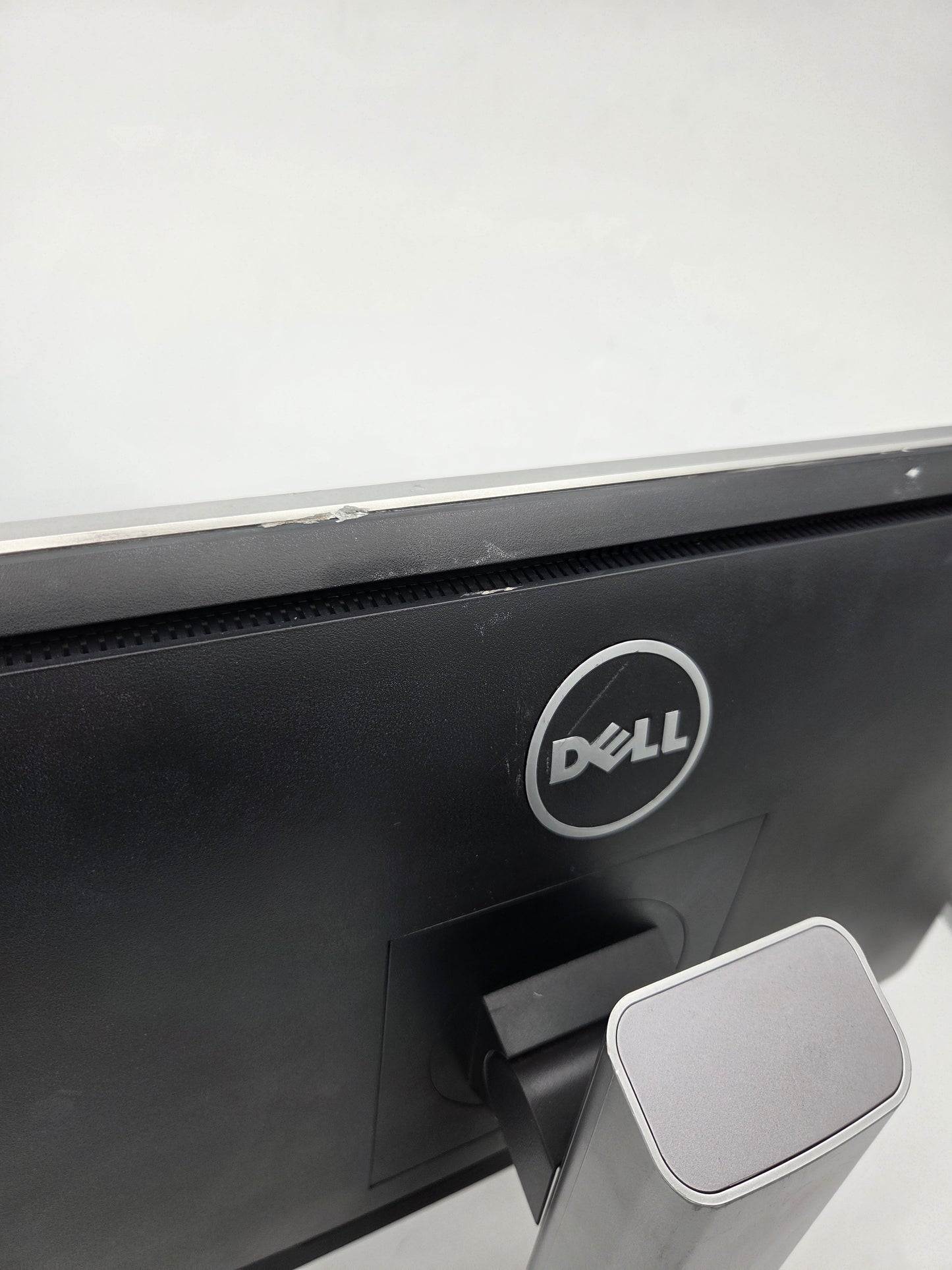 Dell P2314Ht 23-inch Professional LED Monitor (C Grade Unit)
