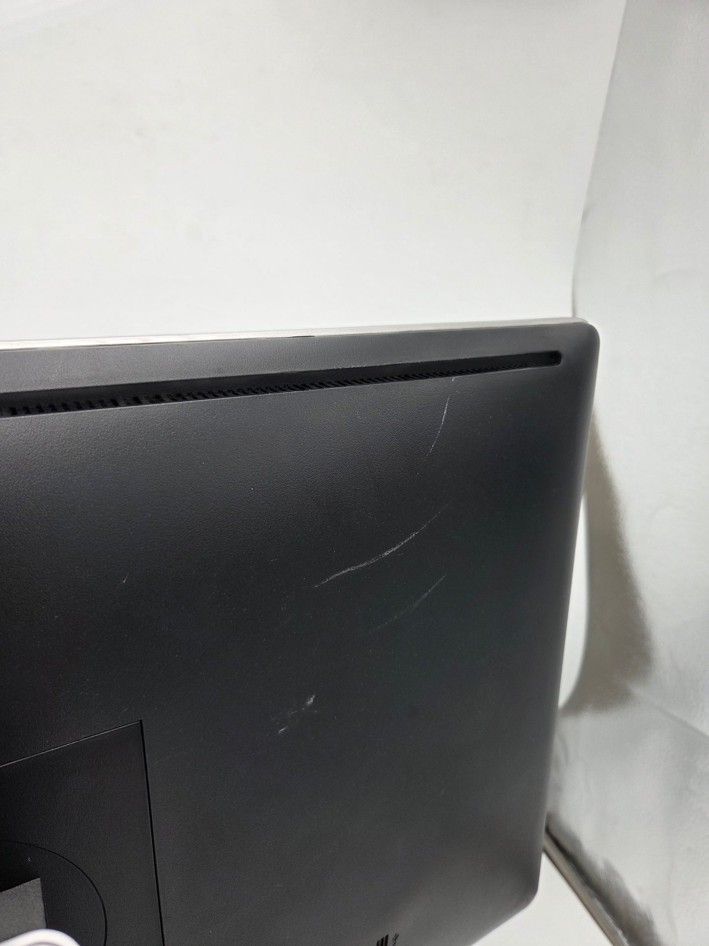Dell P2314Ht 23-inch Professional LED Monitor (C Grade Unit)
