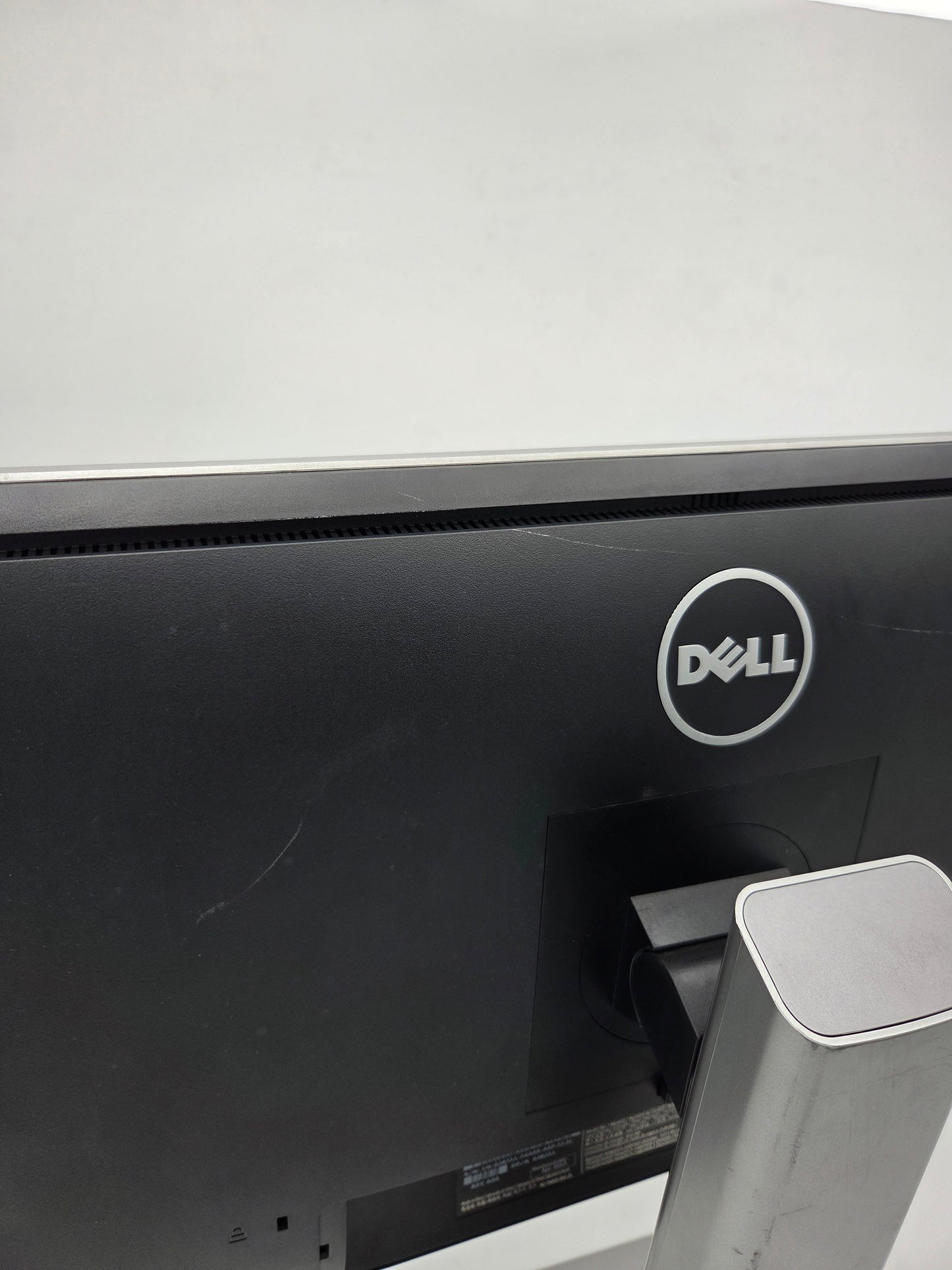 Dell P2314Ht 23-inch Professional LED Monitor (C Grade Unit)