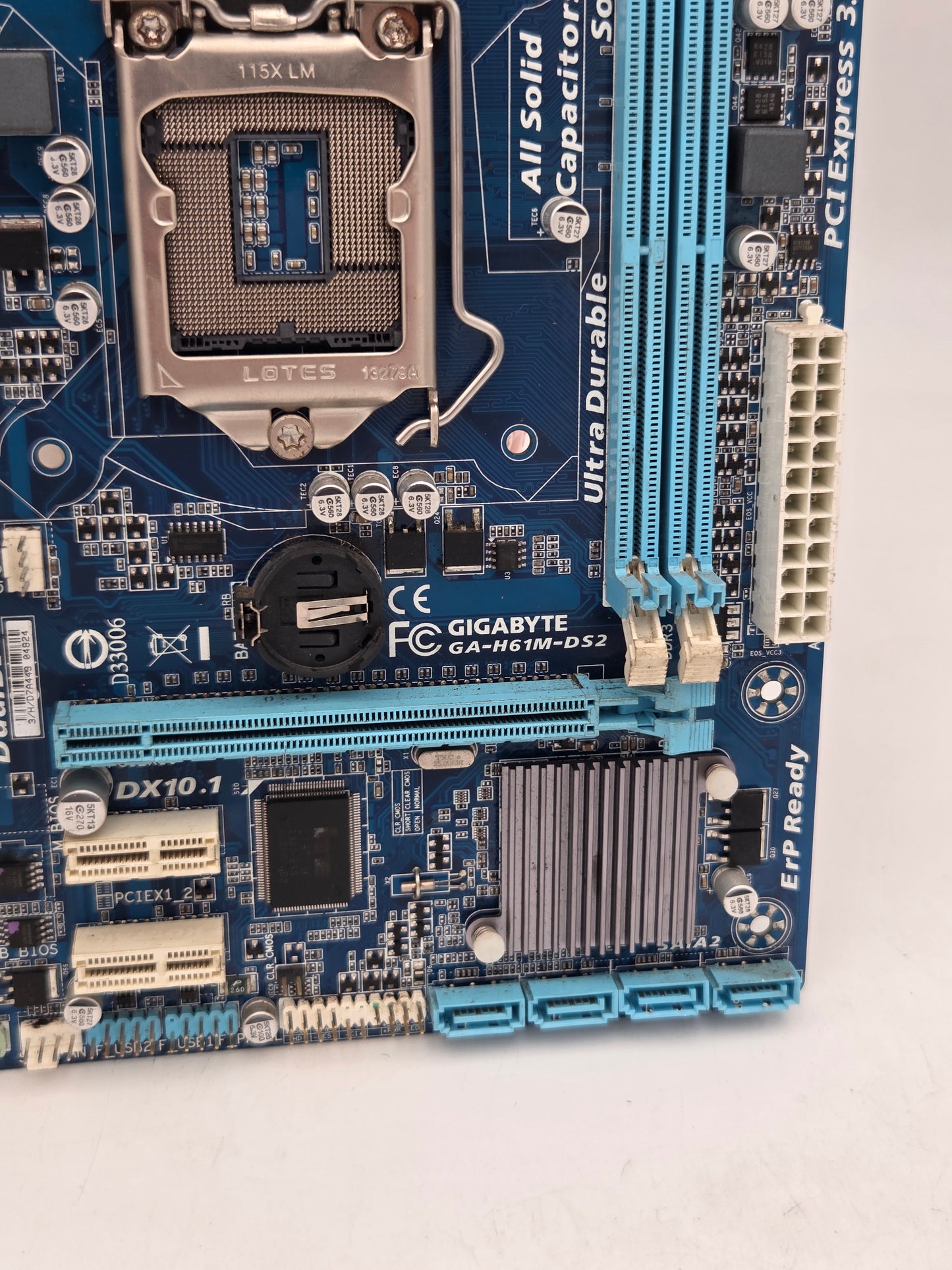 Gigabyte GA-H61M-DS2 Micro-ATX Motherboard - LGA 1155 Socket