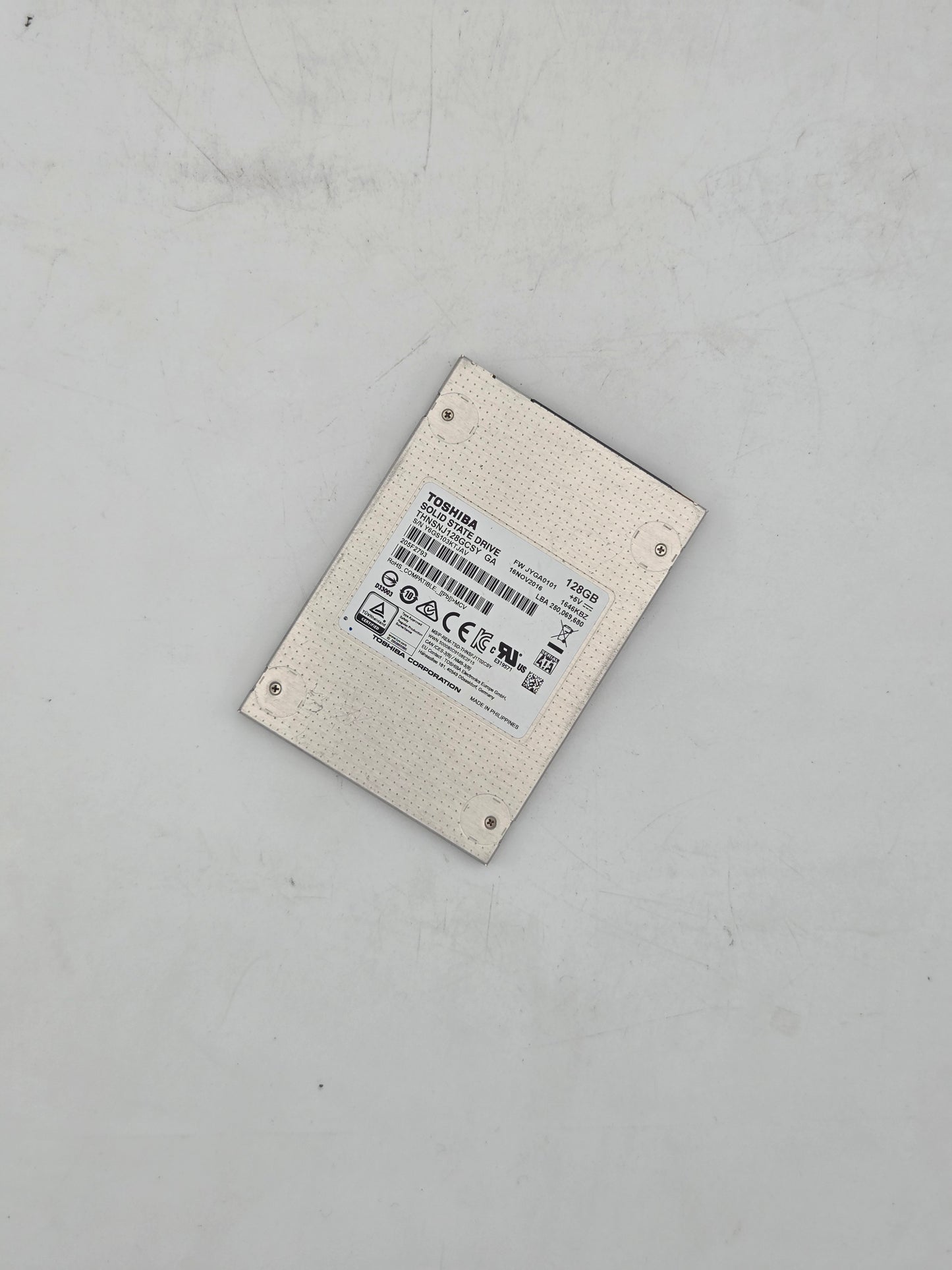 Toshiba 128GB SATA Solid State Drive (THNSNJ128GCSY) Test Results In Images