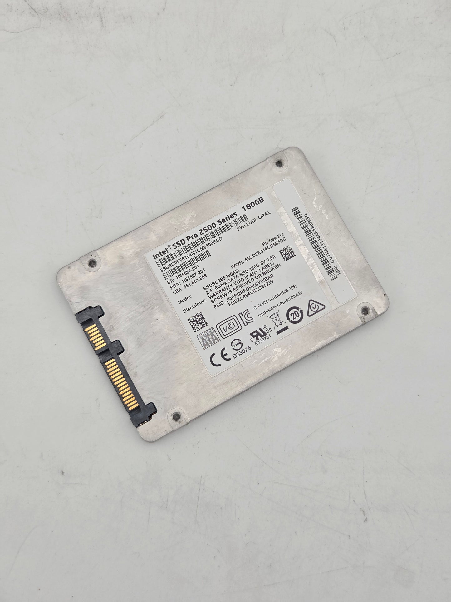 Intel 180GB SATA Solid State Drive (SSDSC2BF180A5L) Test Results In Images