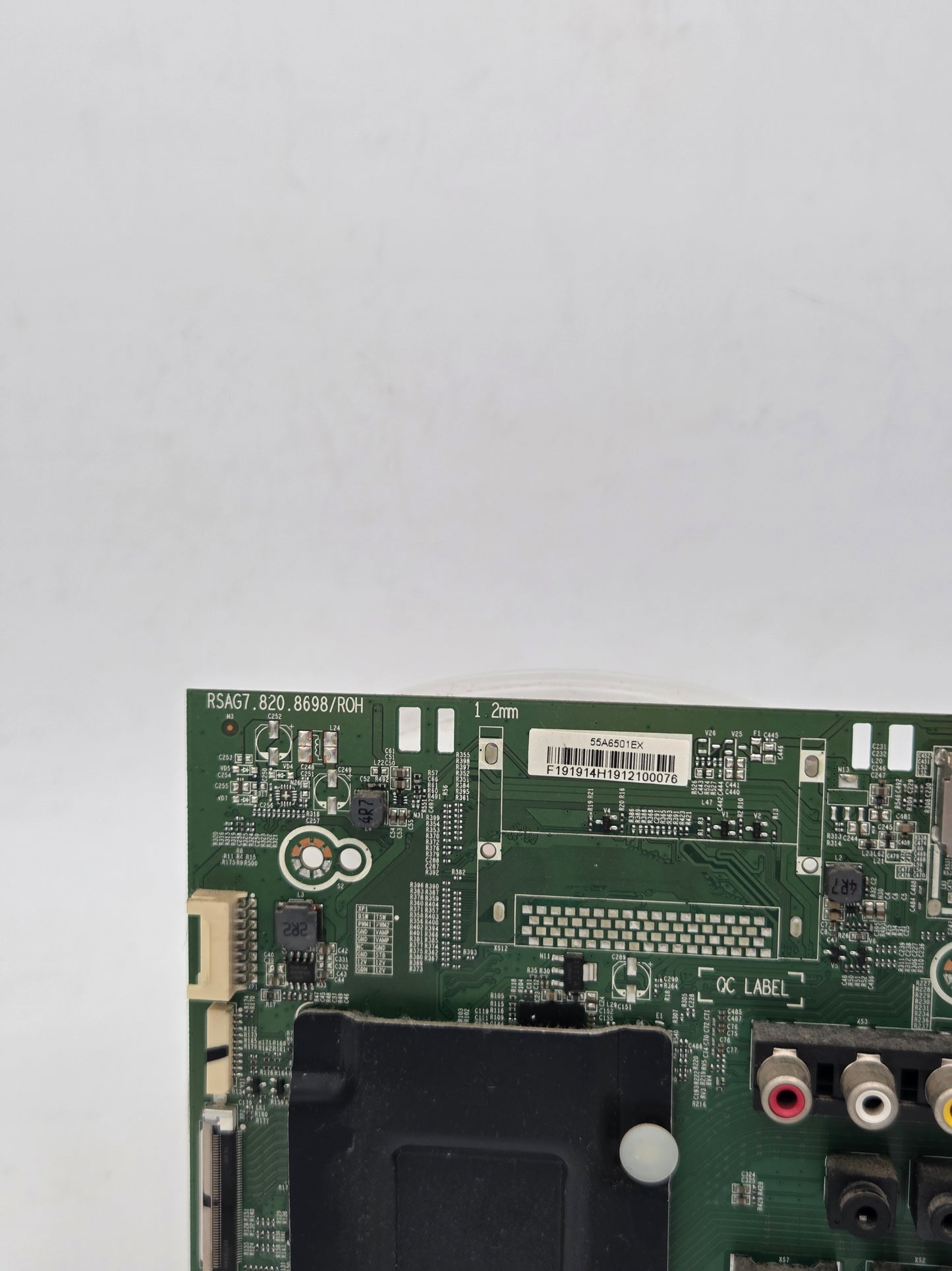 Hisense RSAG7.820.8698/ROH Main Board for 55B8000UW | Tested & Working