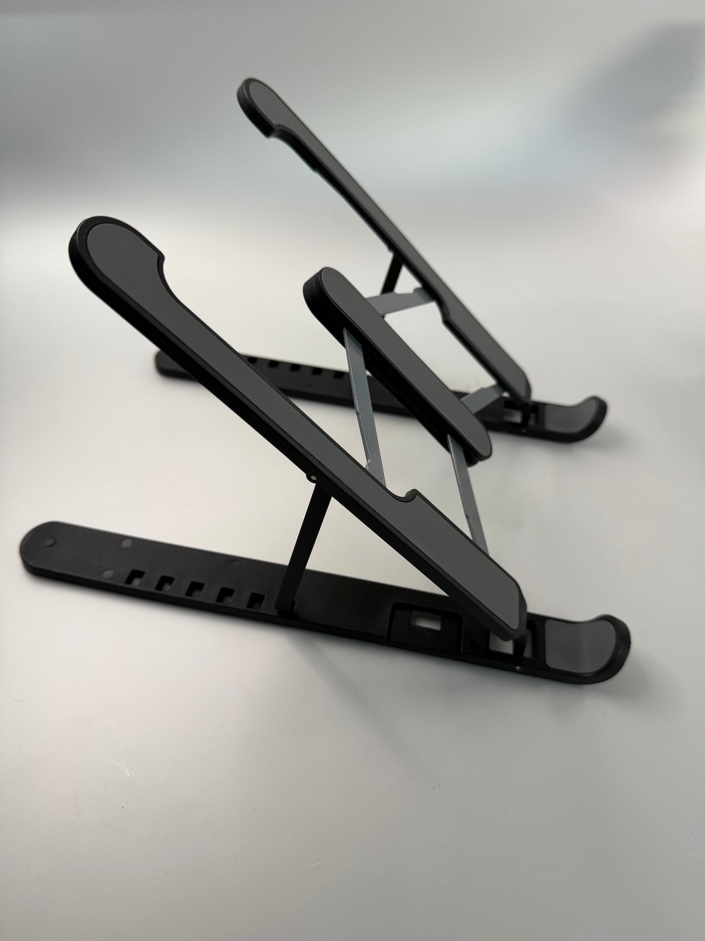 Portable/Foldable Laptop Stand