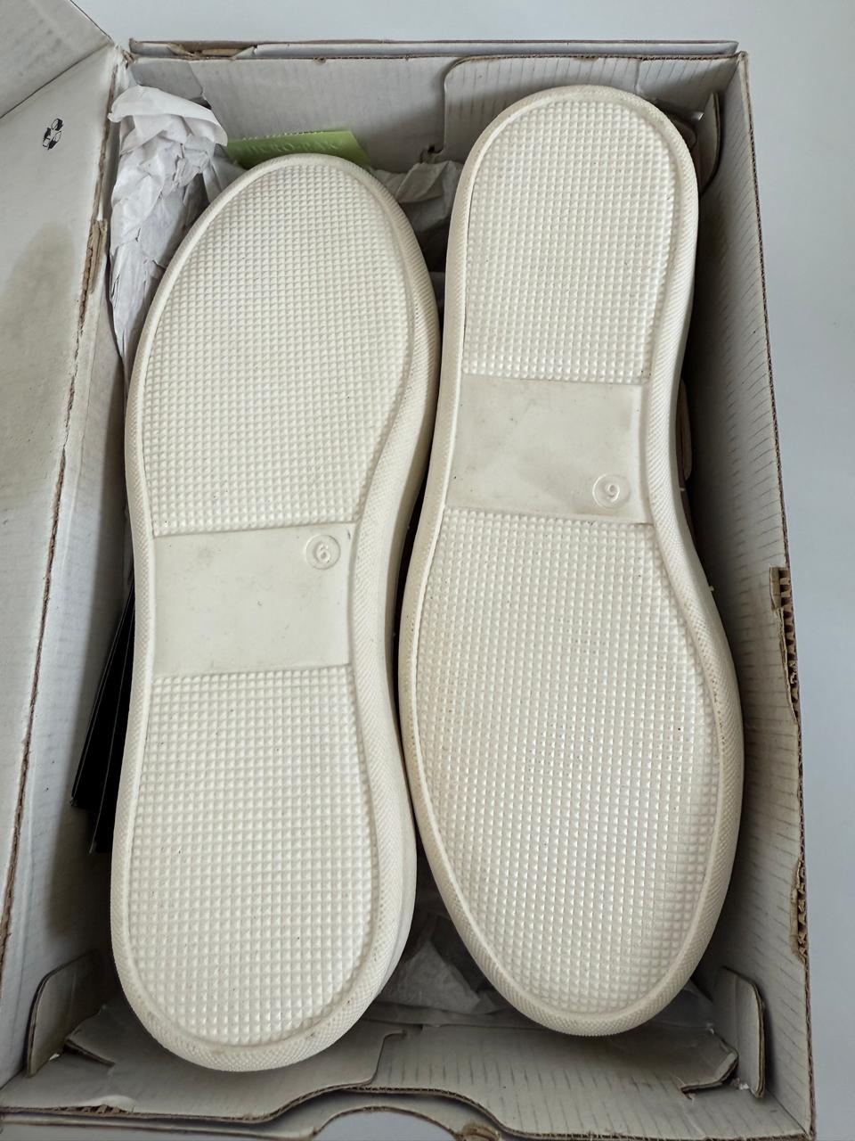 Hi-Tec Mink & White Brooklyn Boat Shoes - UK6