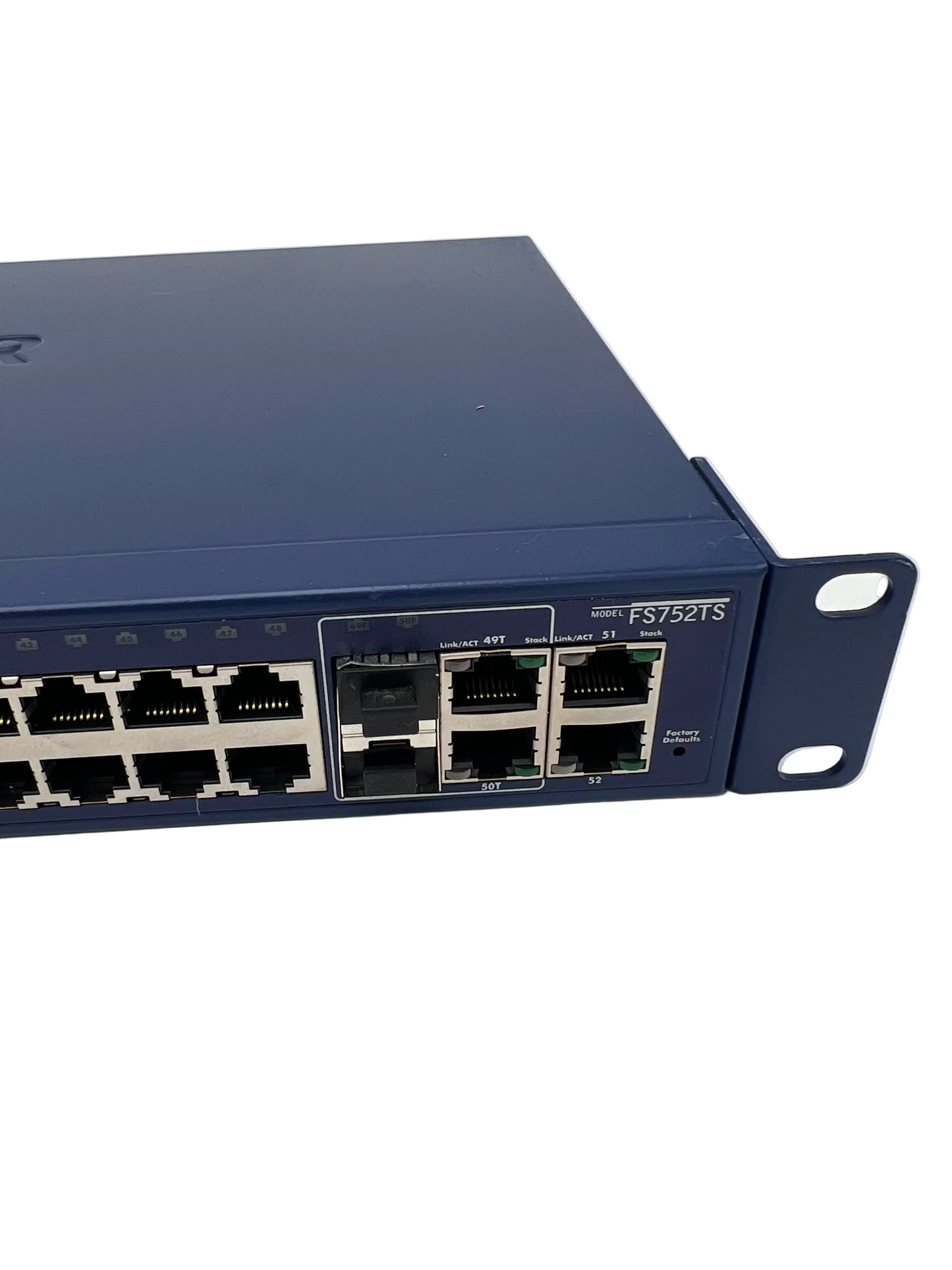ProSafe 48+4 Stackable Smart Switch FS752TS