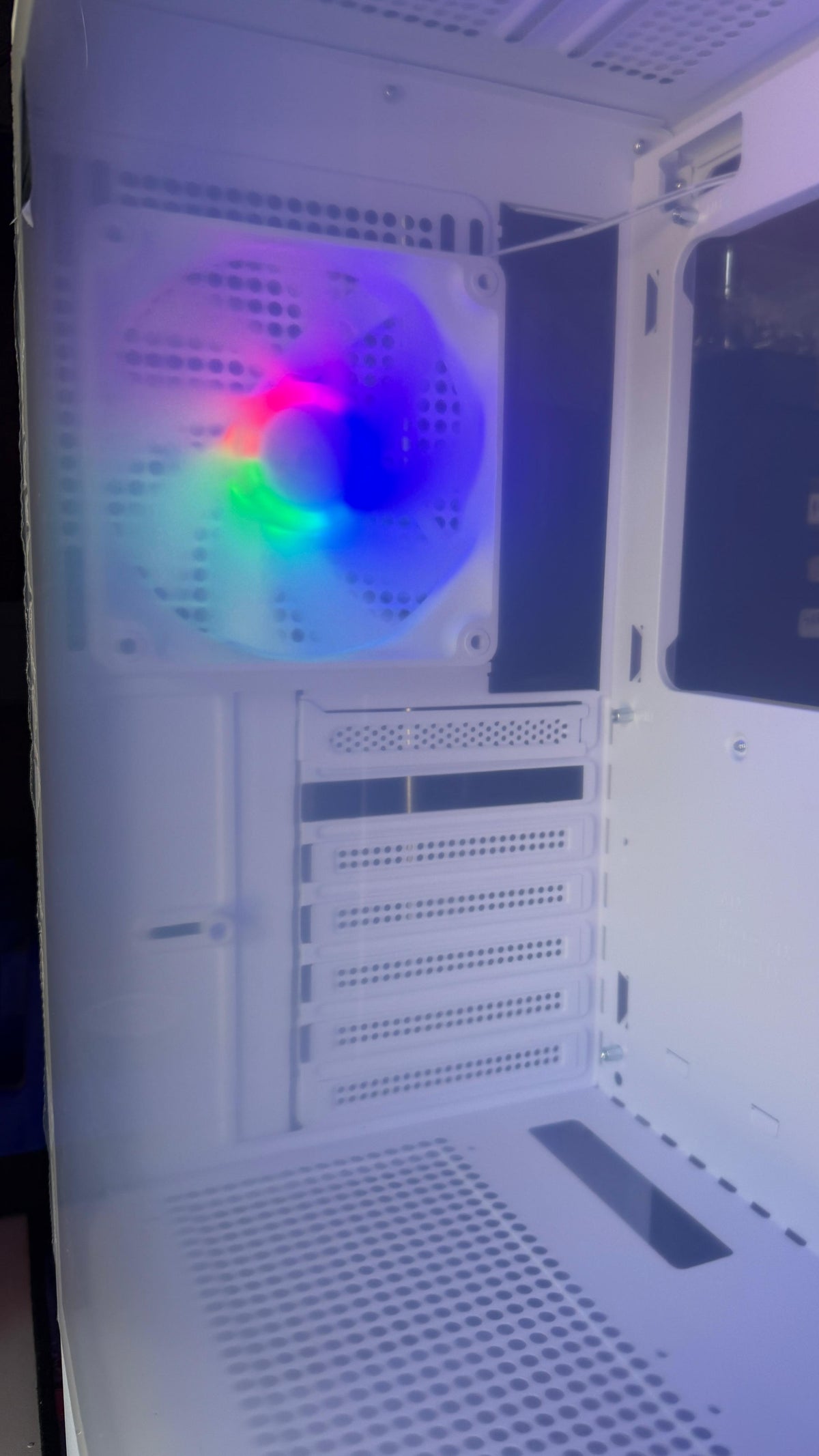 Cougar Airface RGB - Includes Screws - Tested (Open Box)
