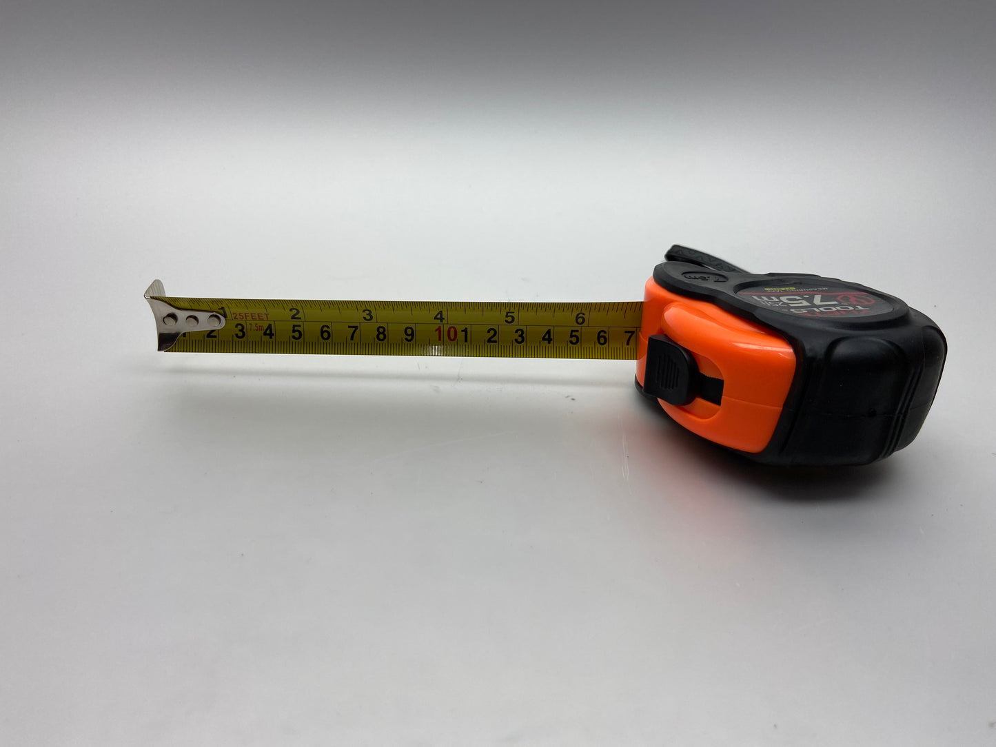 7.5m Measuring Tape