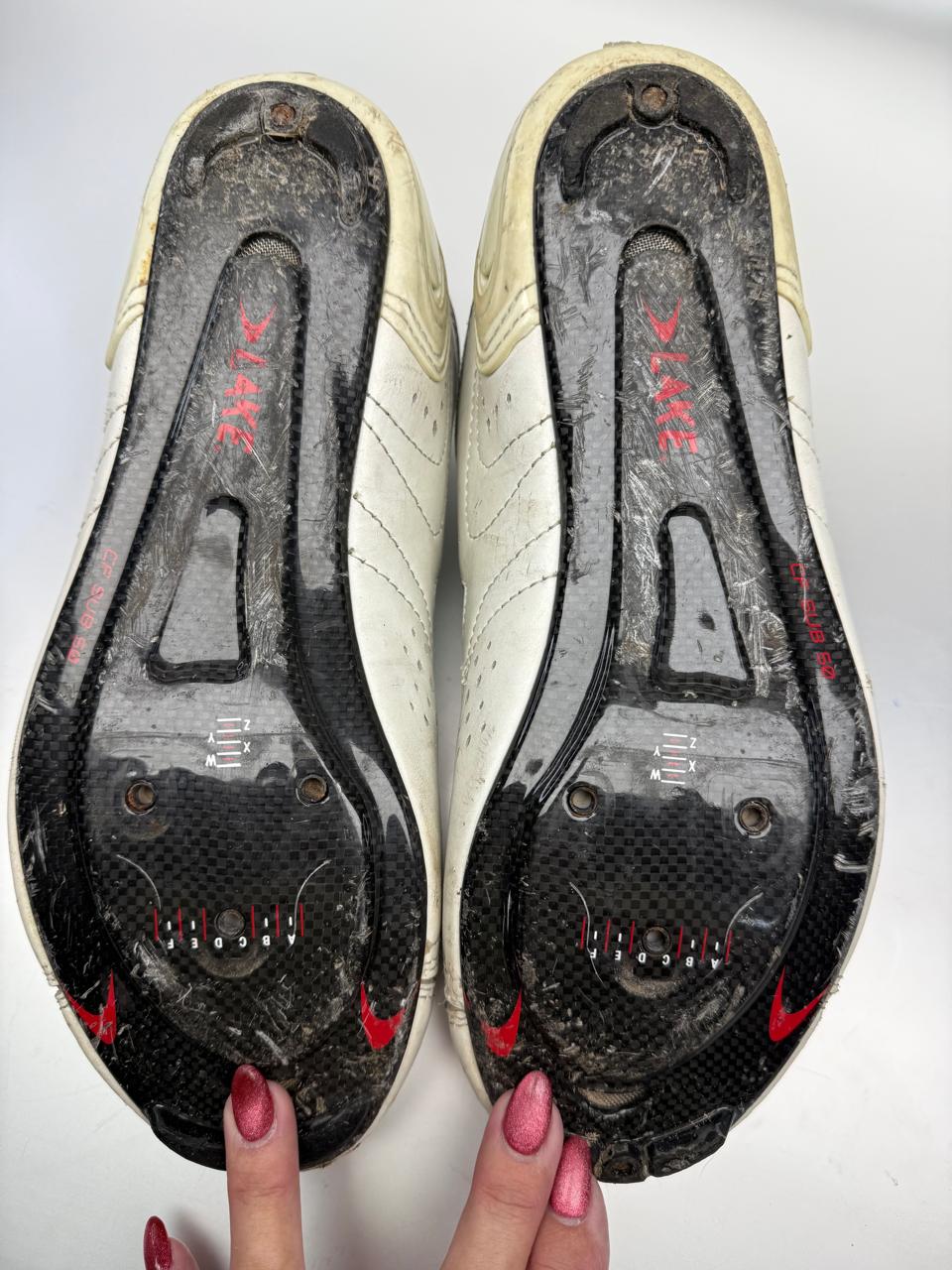 Lake CX236 carbon fiber road cycling shoes for sale. Excellent condition. BOA lacing system. Size US10/EU44 (as per label)