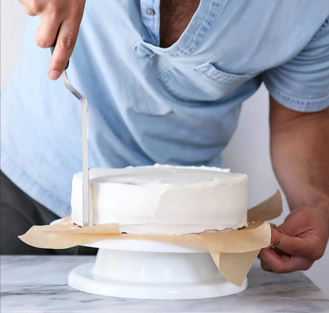 6 Piece Cake Turntable And Accessories