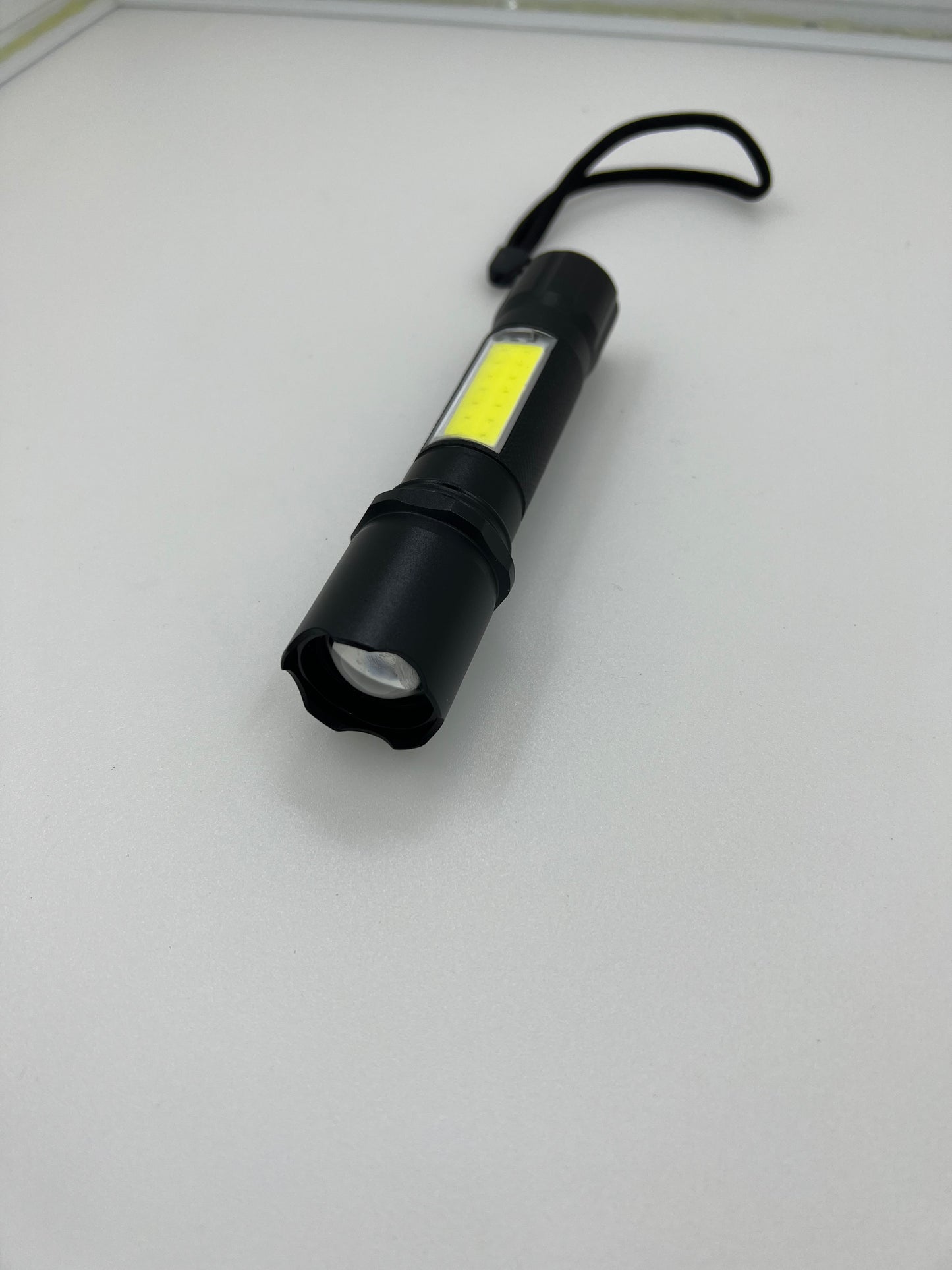9cm Compact Rechargeable Flash Light